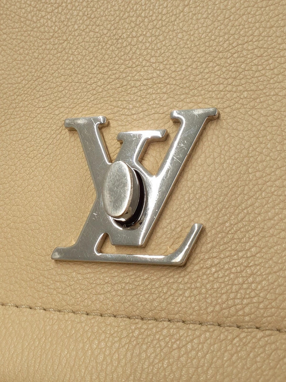 Louis Vuitton Lockme II top handle bag 2way vanilla beige Cream leather - Picture 9 of 9